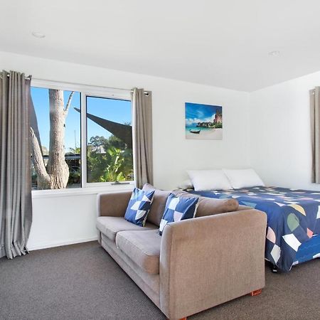 Huskisson Holiday Motel Cabins Jervis Bay Extérieur photo